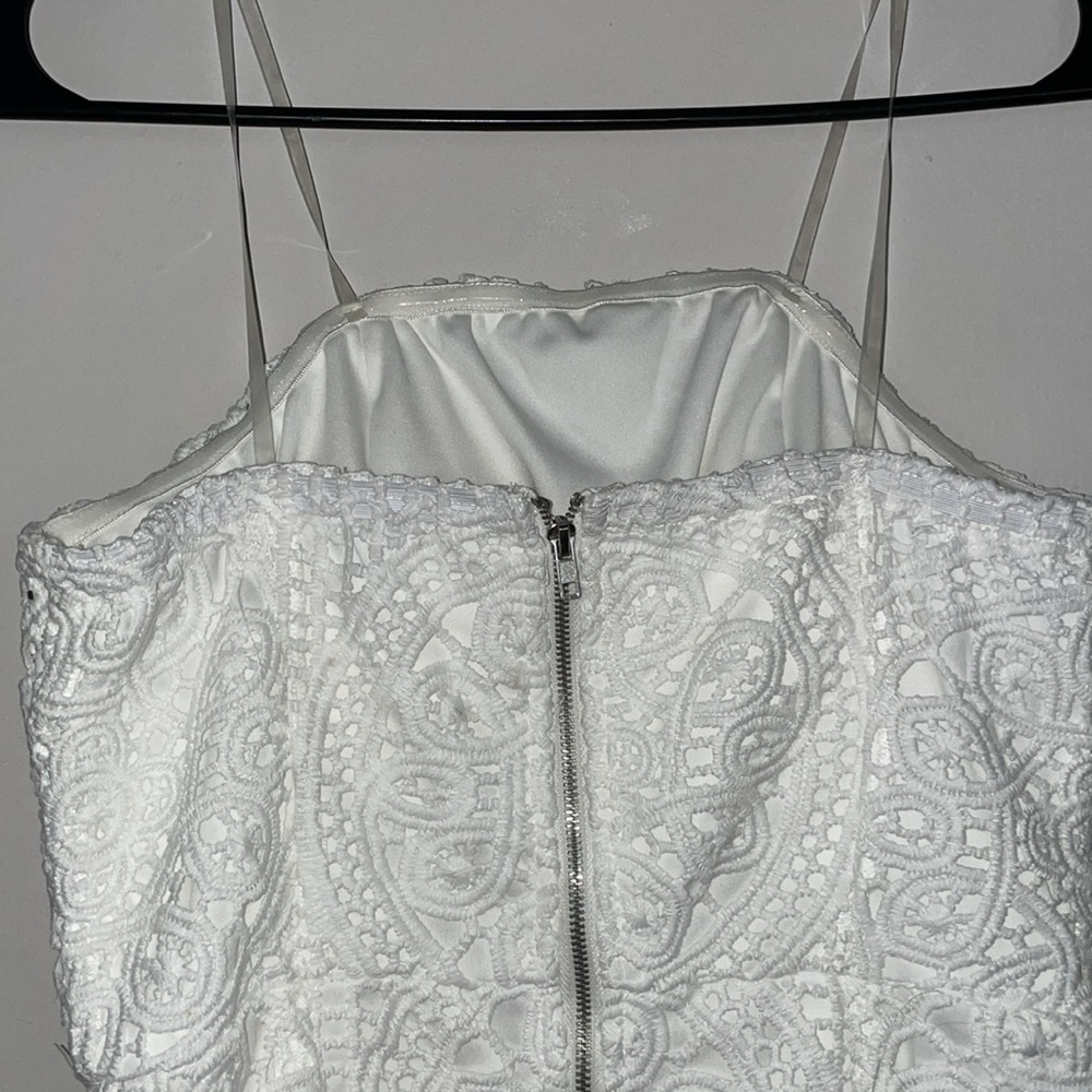 Charlotte Russe strapless dress in size small. Color- Off white - Picture 4 of 6
